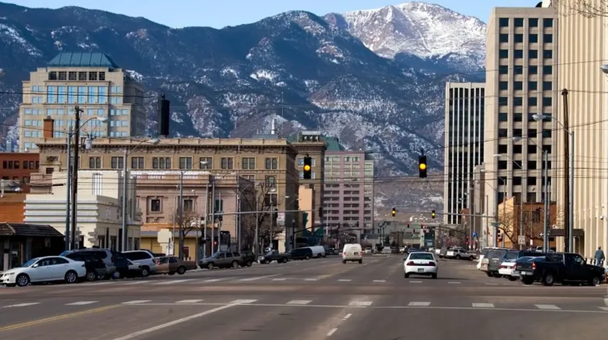 Colorado Springs Vacation Rental Guide: Choosing the Right Neighborhood for Your Stay